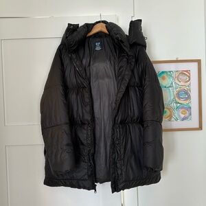 Gap puff jacket with detachable hood